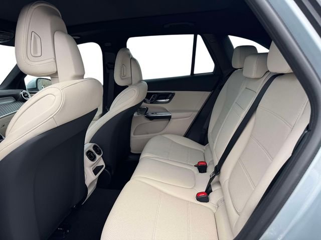 New 2027 Cirrus Silver Metallic Mercedes-Benz GLC 300 image 12