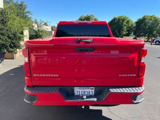 Used 2020 Red Chevrolet Custom image 4