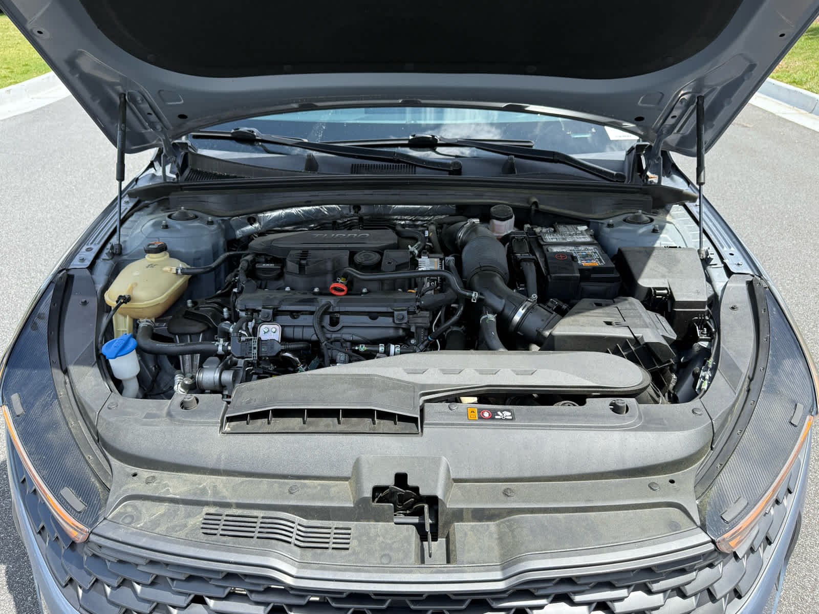 Used 2023 Everlasting Silver Kia EX image 28