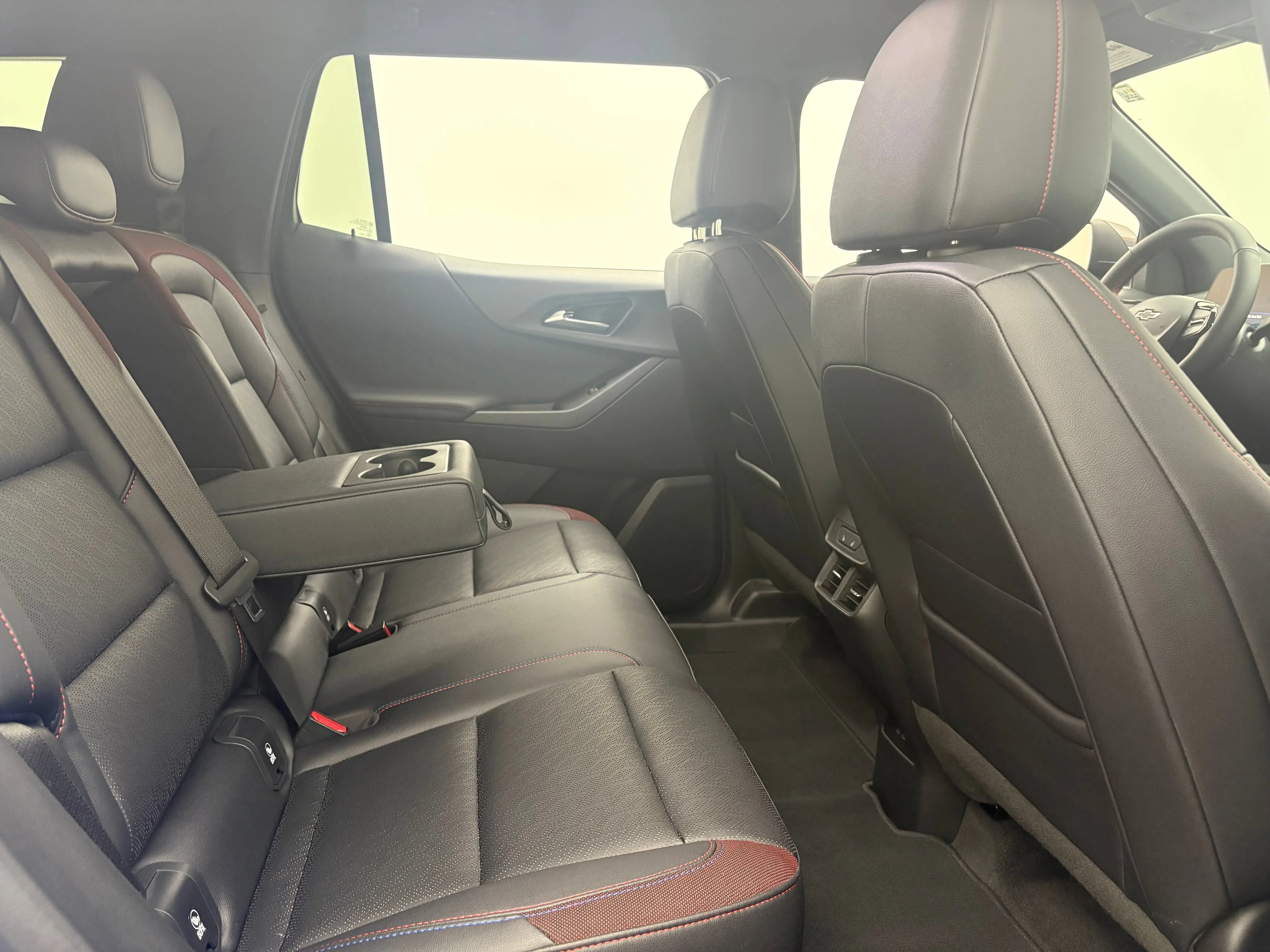 Used 2025 Reef Blue Metallic Chevrolet RS image 32