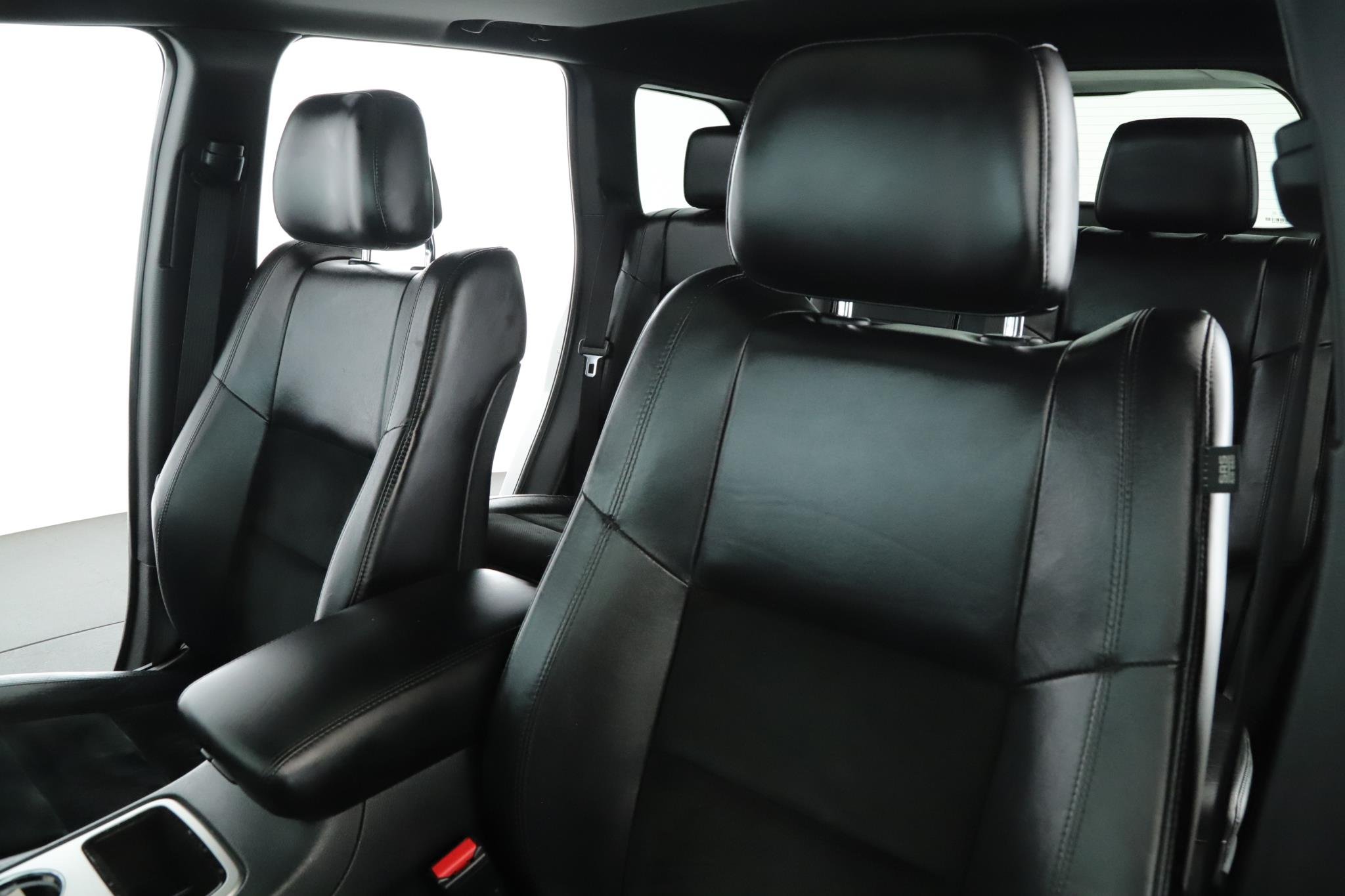 Used 2015 Bright White Clearcoat Jeep Altitude image 4