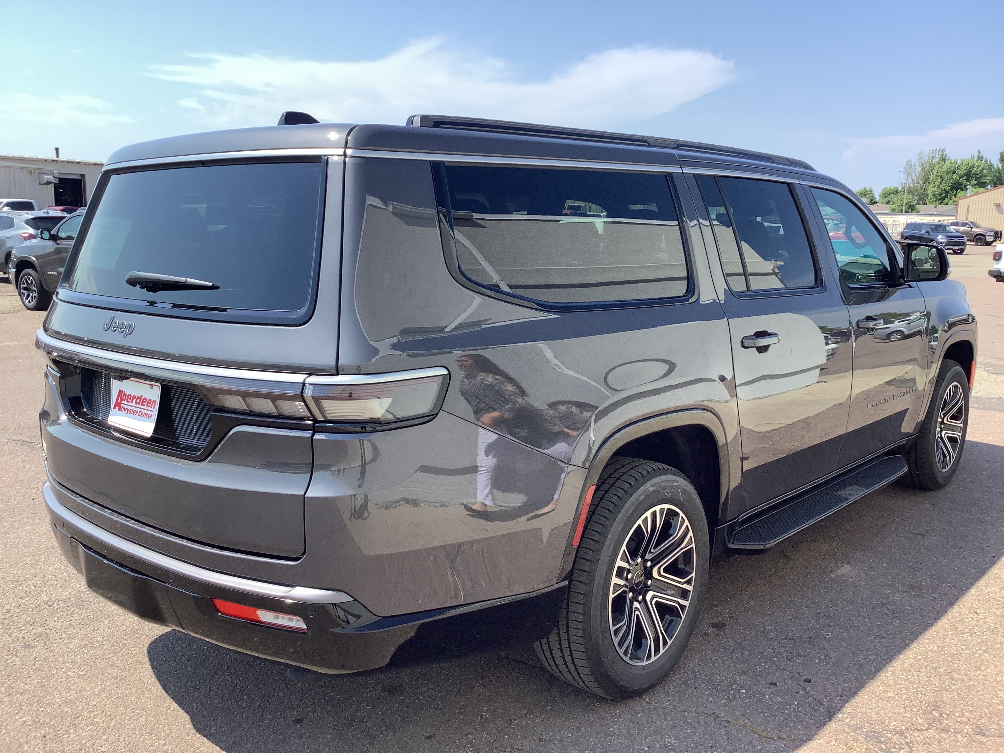 New 2026 Baltic Gray Metallic Clearcoat Jeep  image 5