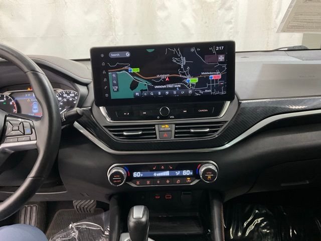 Used 2023 White Nissan 2.0 SR image 17