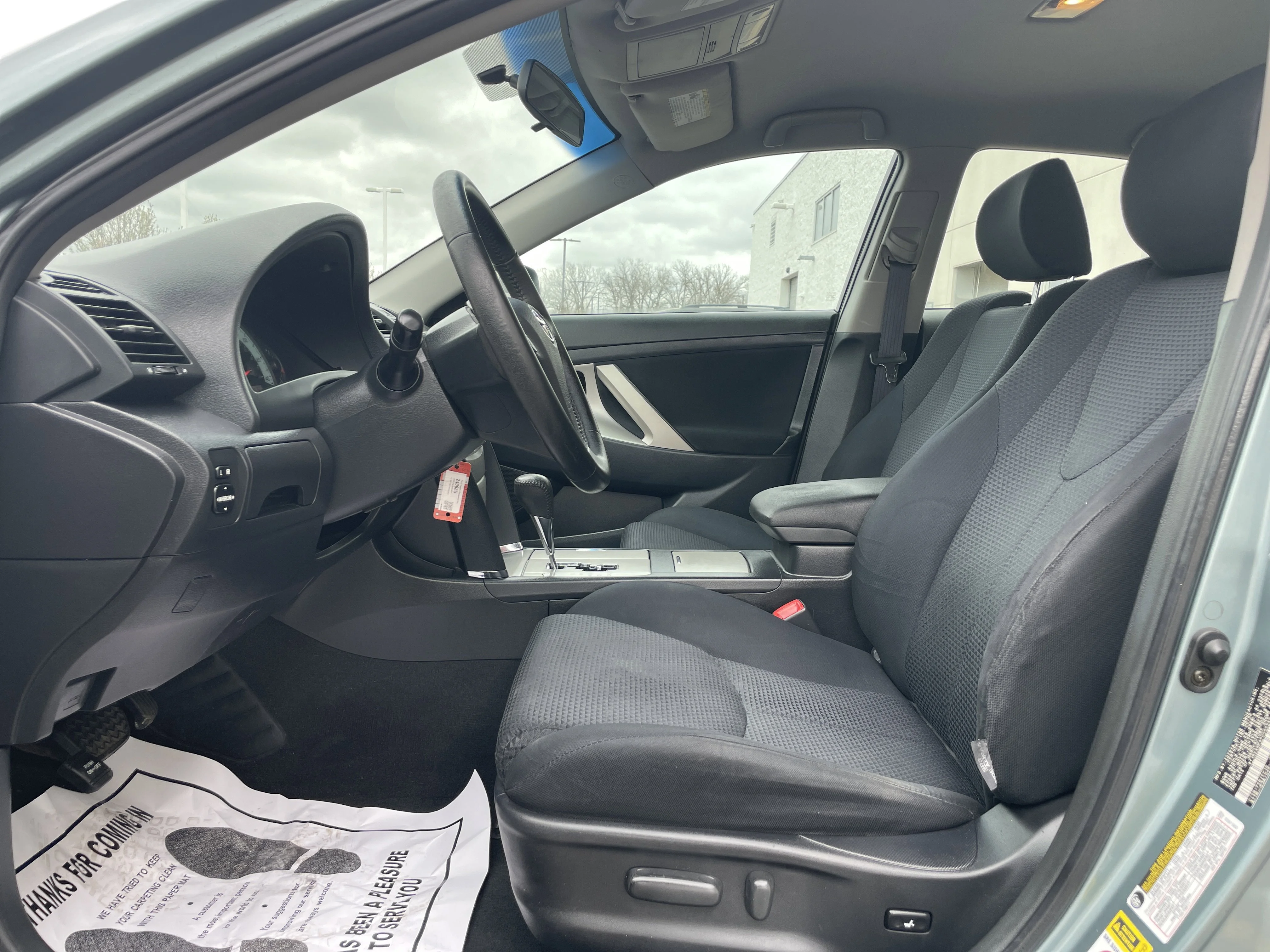 Used 2007 Aloe Green Metallic Toyota SE image 25