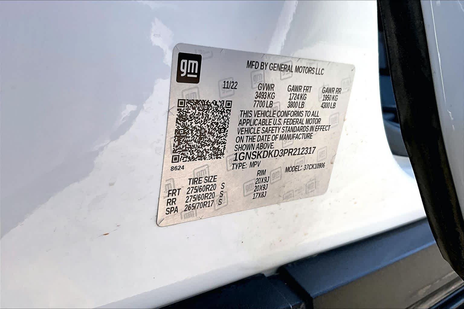 Used 2023 Summit White Chevrolet Z71 image 37