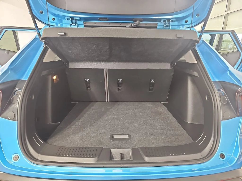 Certified Used 2025 Blue Chevrolet ACTIV image 15