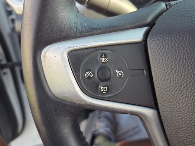 Used 2017 White GMC SLE-2 image 24