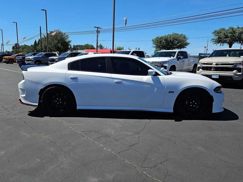 Used 2019 White Knuckle Clearcoat Dodge R/T Scat Pack image 7
