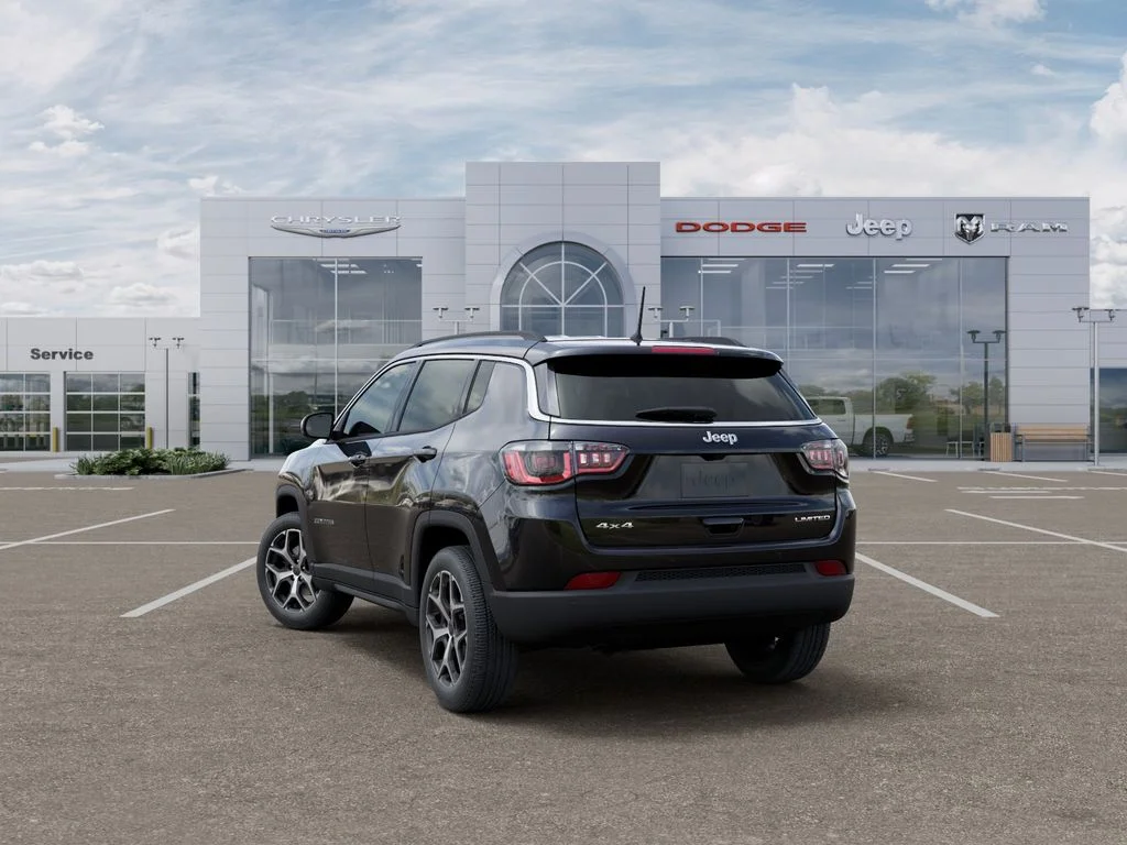 New 2026 Diamond Black Crystal Pearl-Coat Exterior Paint Jeep Limited image 3