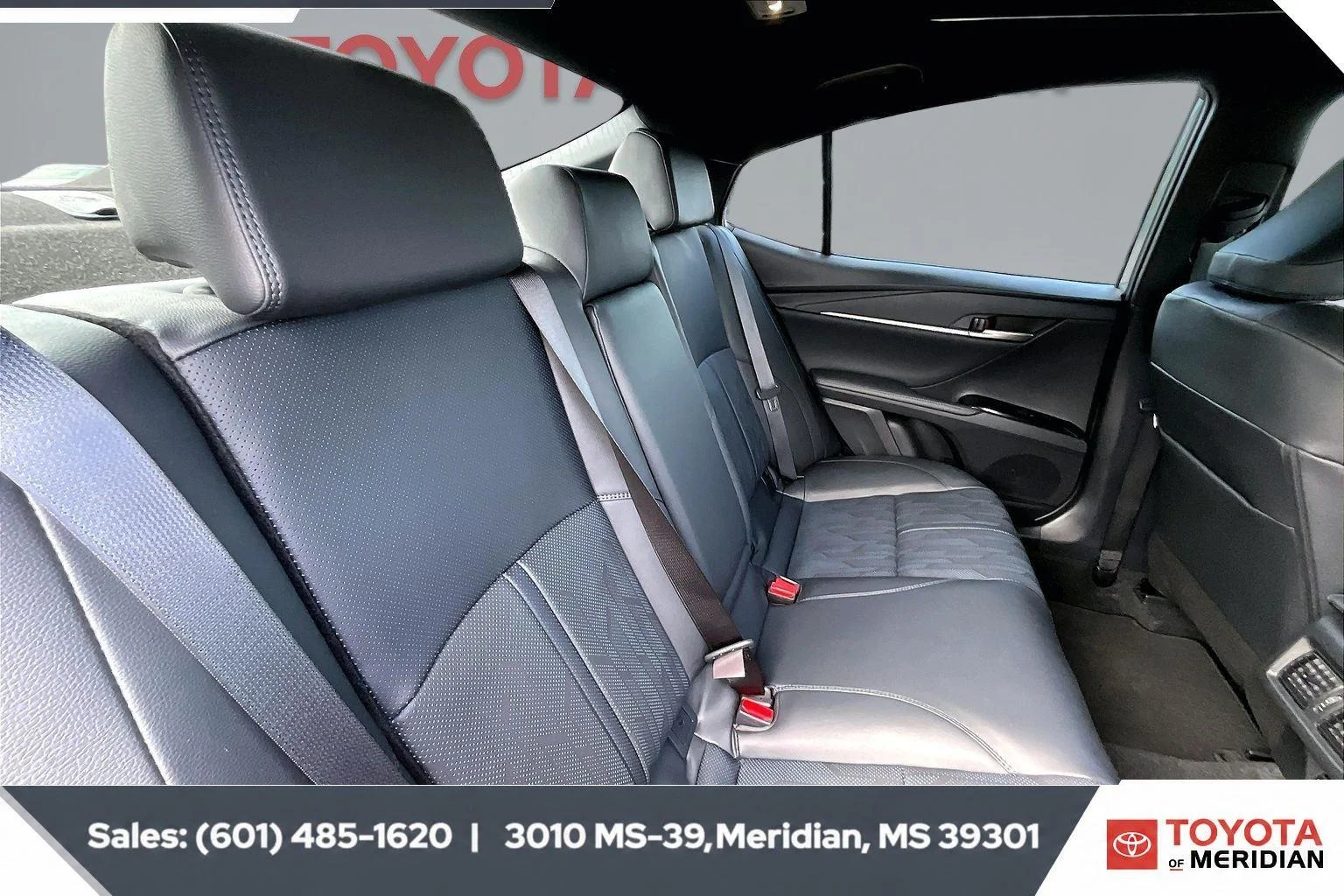 Used 2025 Heavy Metal w/Midnight Black Metallic Roof Toyota XSE image 20
