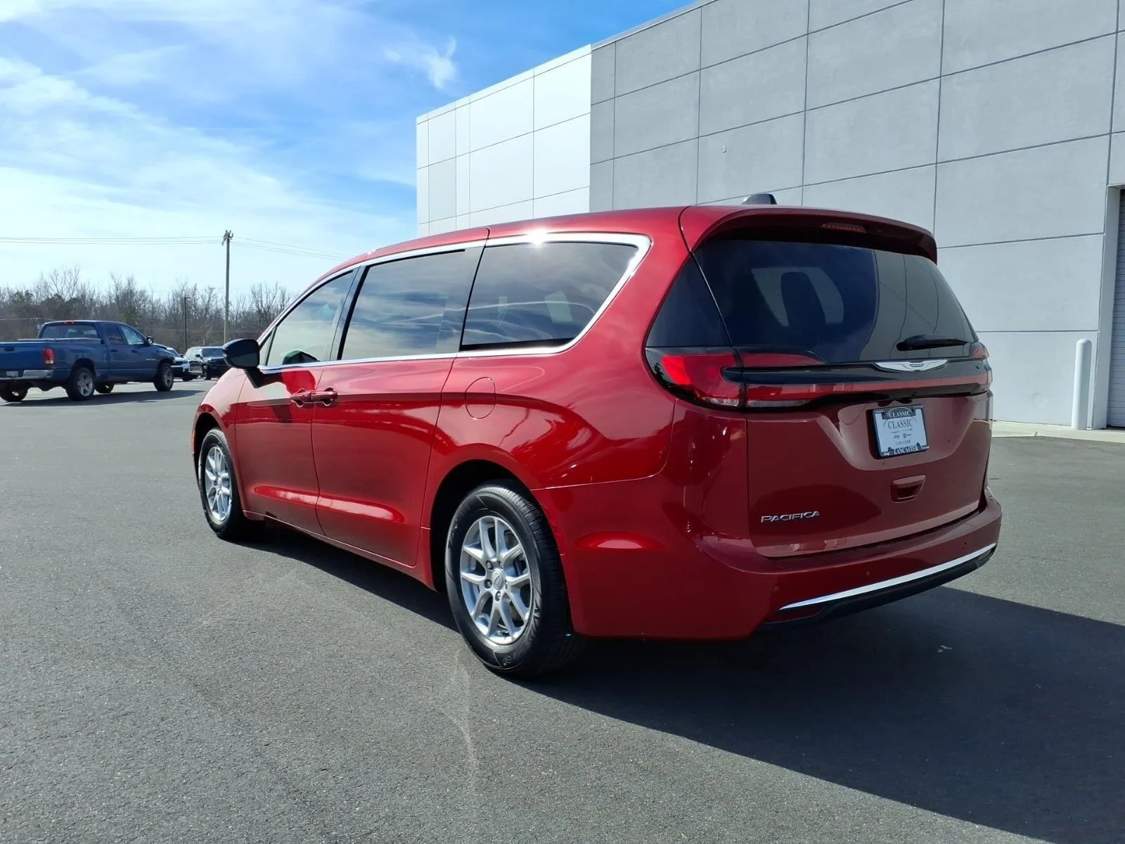 2026 Chrysler Pacifica Select - Photo 28