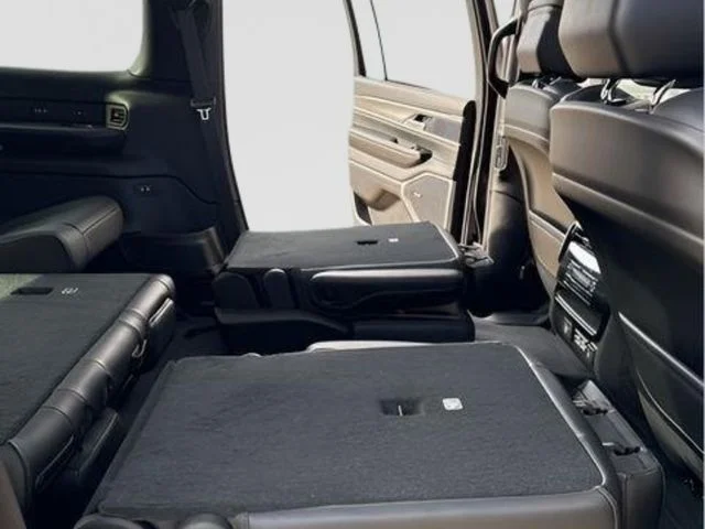 New 2026 Baltic Gray Metallic Clearcoat Jeep  image 30