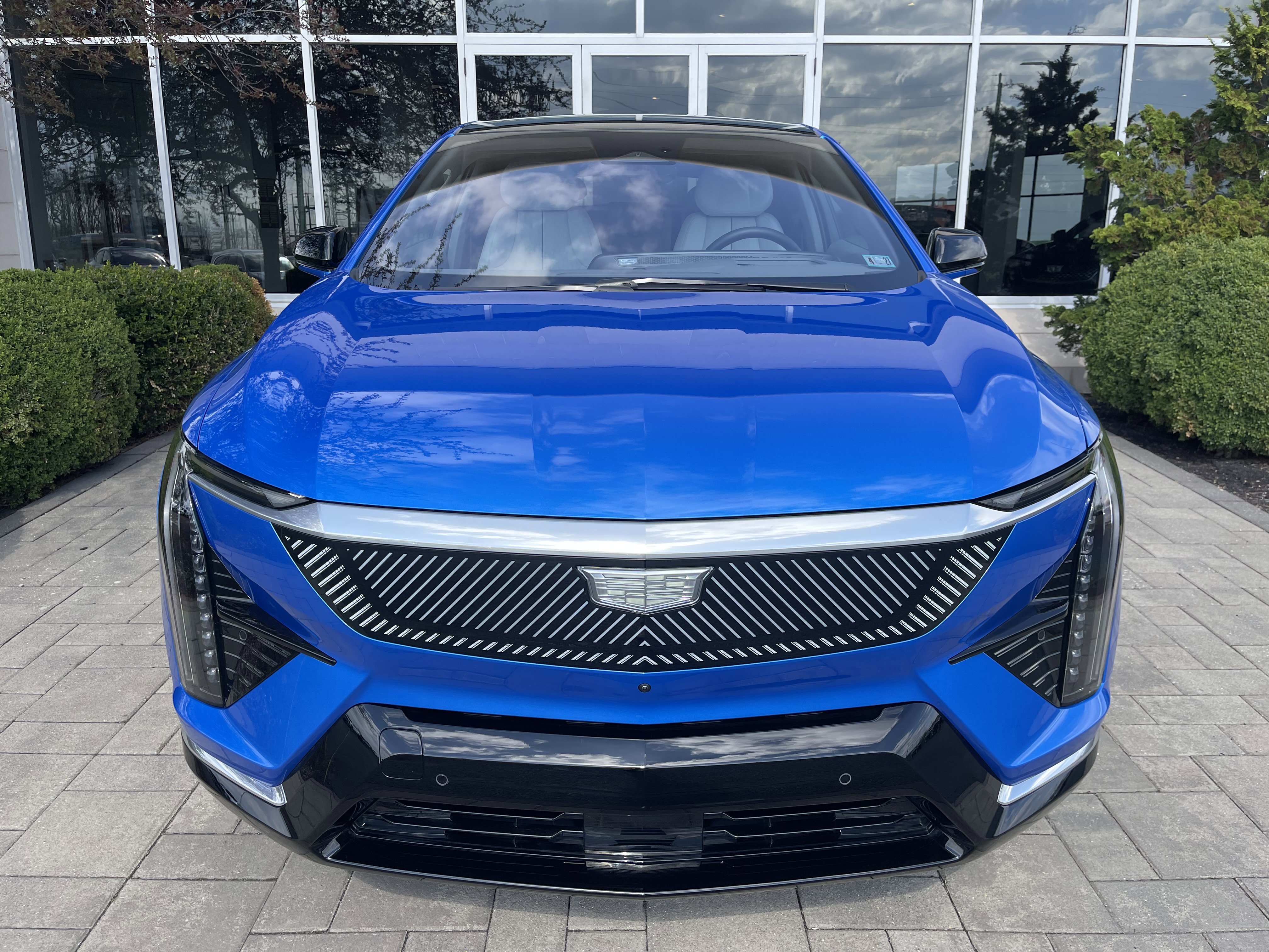 Used 2025 Cadillac OPTIQ Luxury 2 with VIN 3GYK3DMR3SS216186 for sale in Lancaster, PA