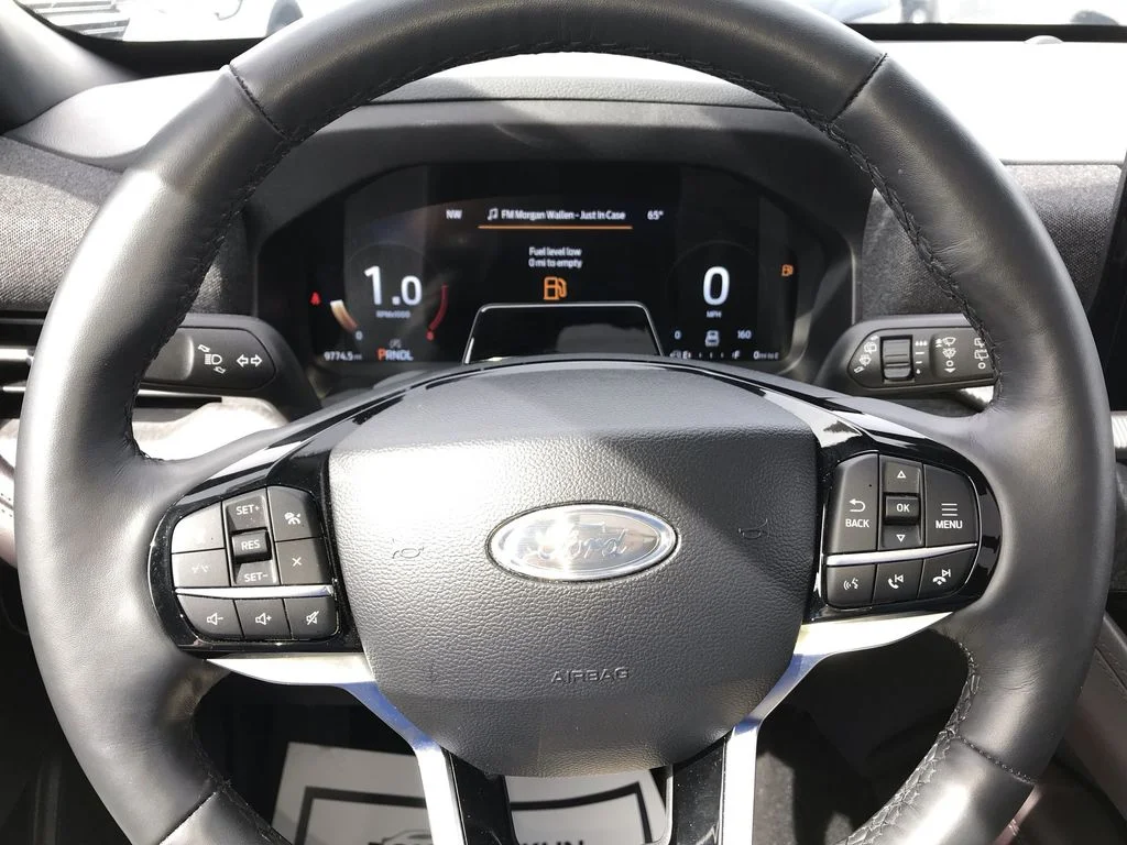 Used 2025 White Ford Platinum image 14