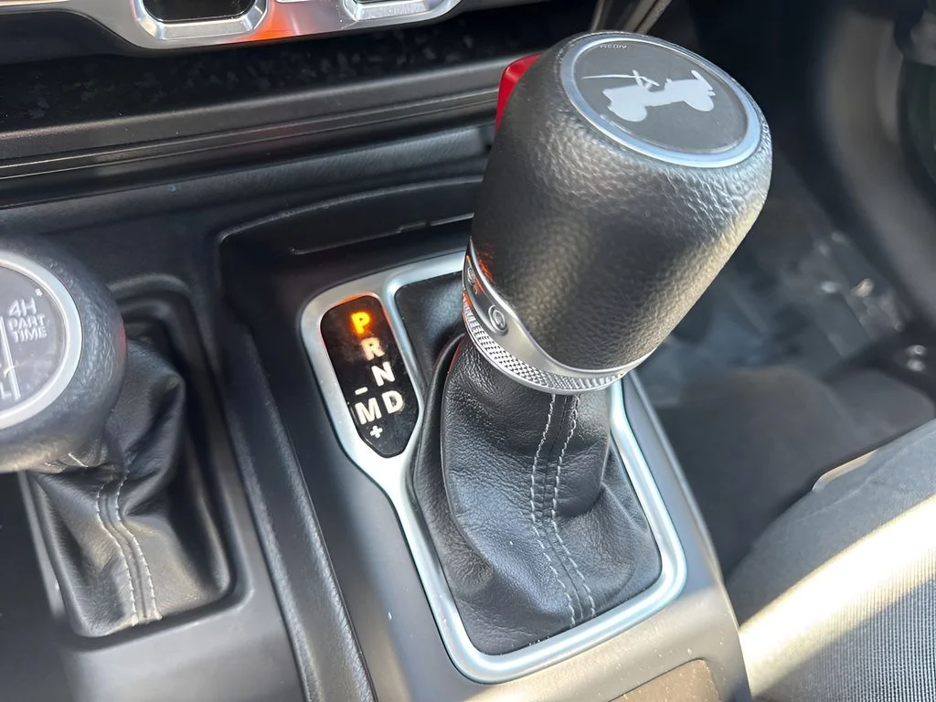 Used 2024 Green Jeep Sport S 4xe image 18