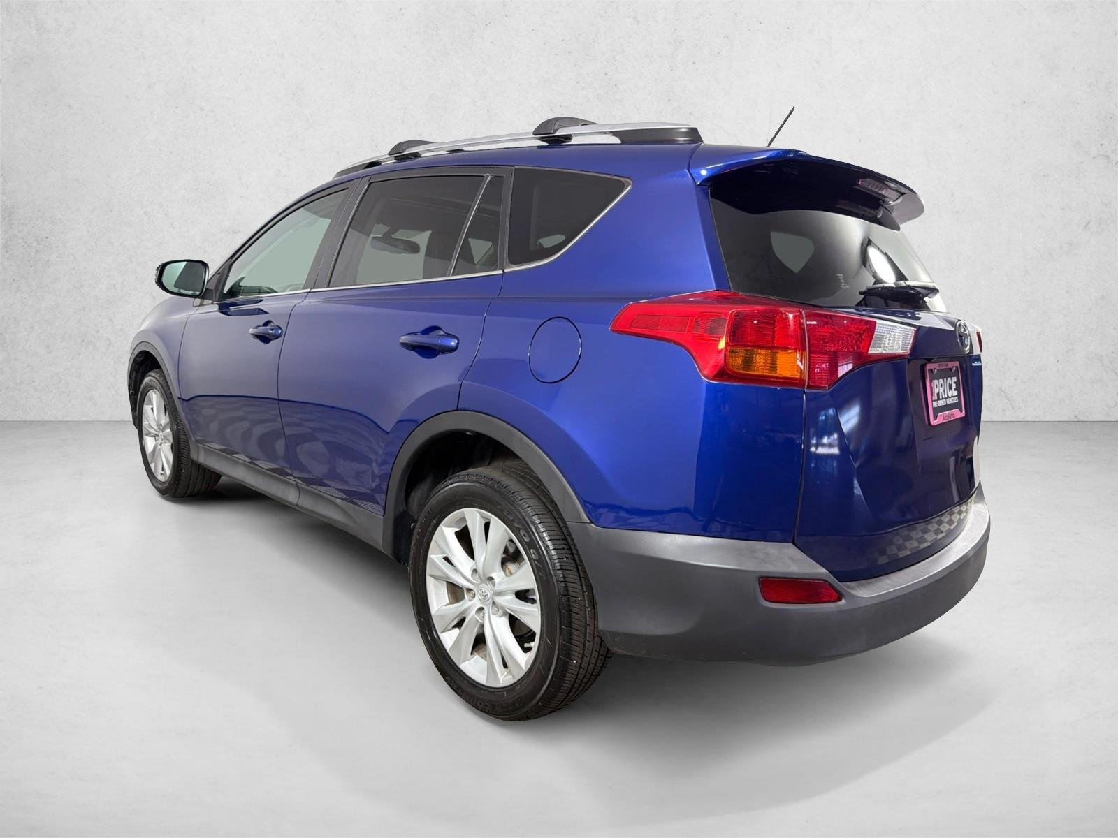 Used 2015 Blue Crush Metallic Toyota Limited image 7