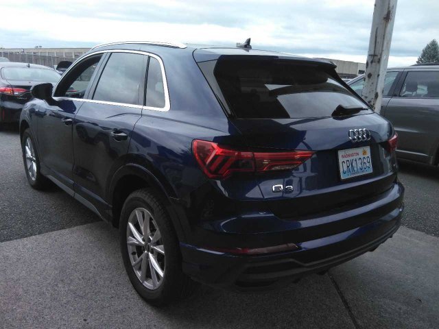 Used 2025 Navarra Blue Metallic Audi Premium image 4