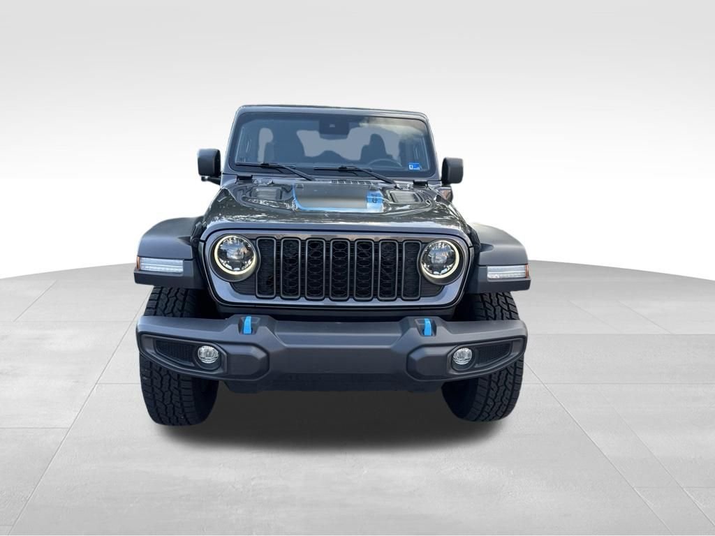 Used 2024 Gray Jeep Rubicon 4xe image 9