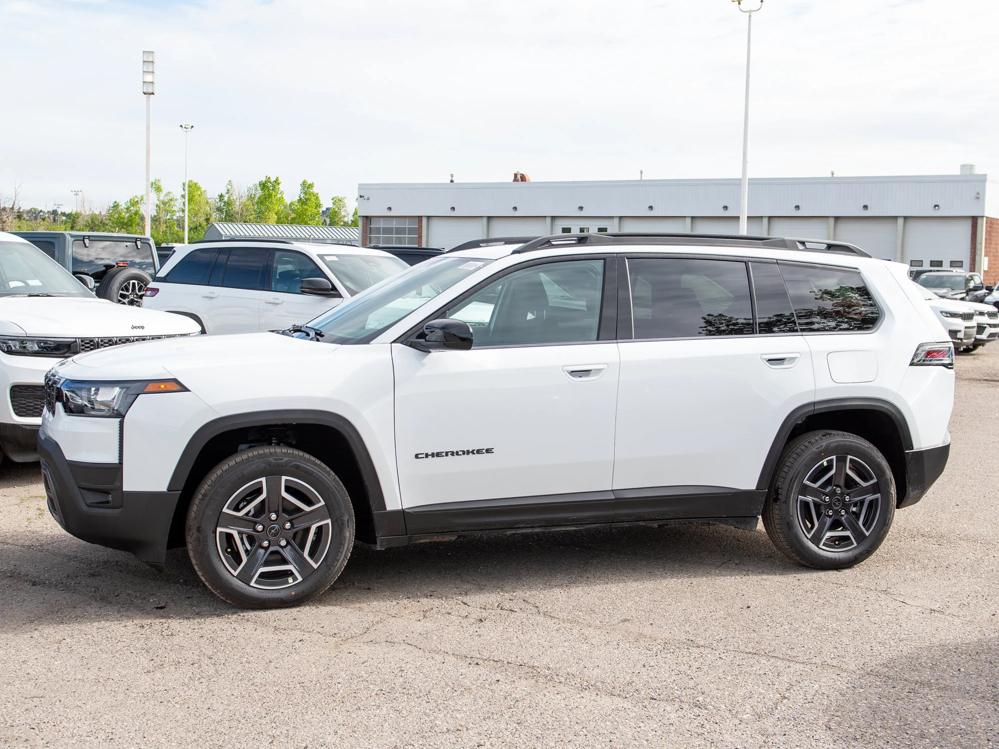 New 2026 White Jeep Laredo * Hybrid 4x4, Heated Seats, Remote Start, Adaptive Cruise image 2