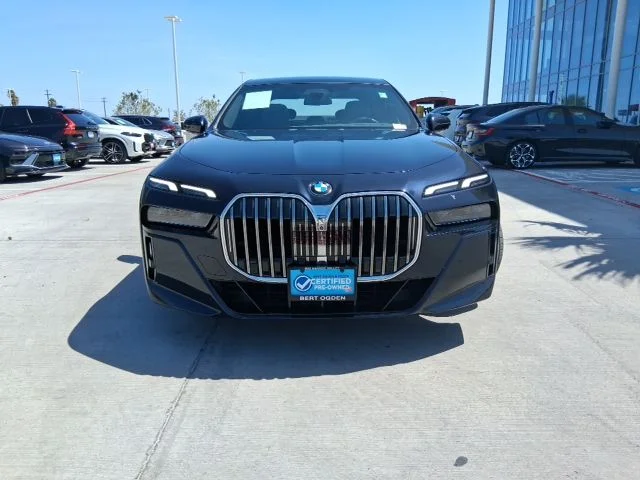 Used 2023 Black BMW 740i image 2