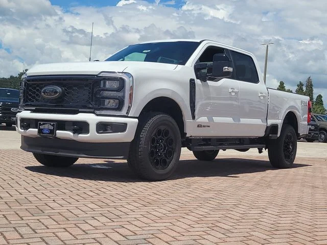 New 2026 Oxford White Ford Lariat image 33