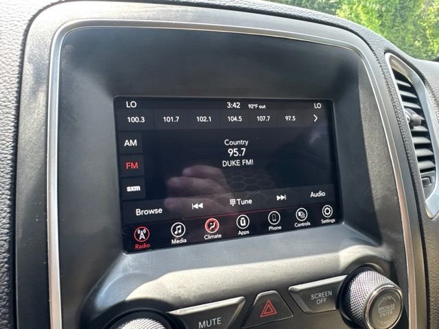 Used 2020 White Dodge SXT image 19