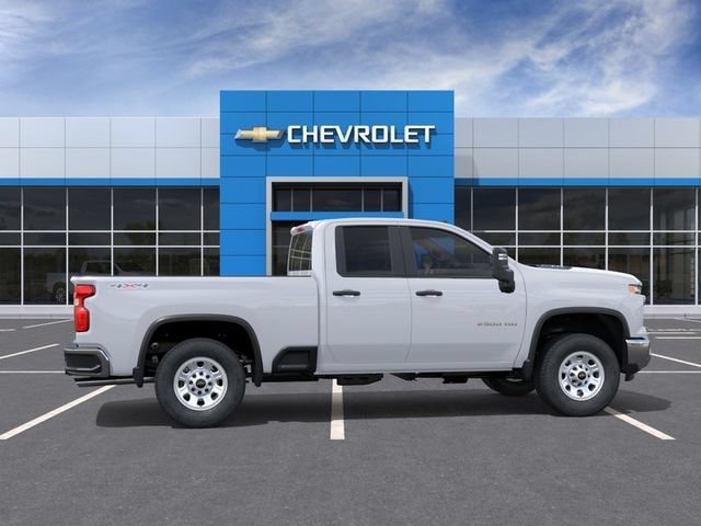 New 2026 Summit White Chevrolet WT image 6
