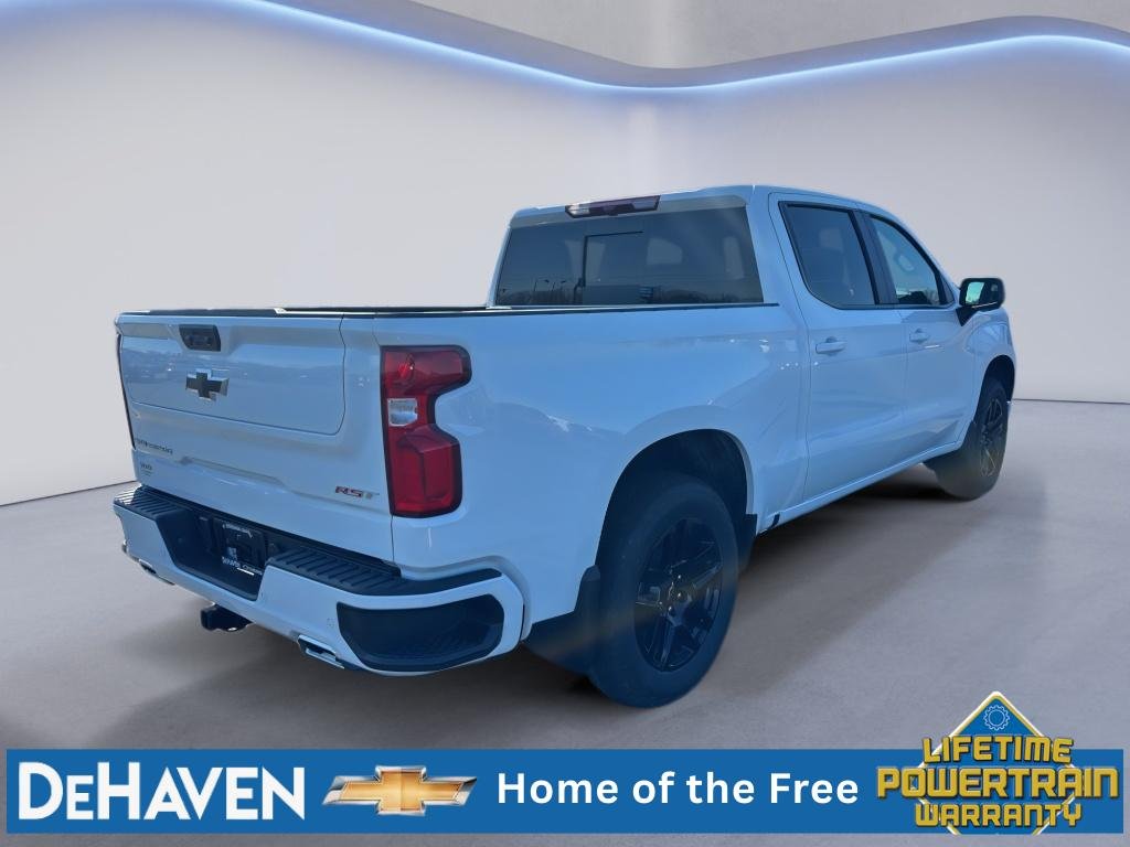 New 2026 Summit White Chevrolet RST image 5
