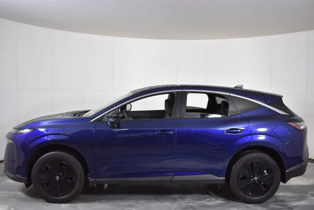 Used 2025 Blue Nissan SV image 5