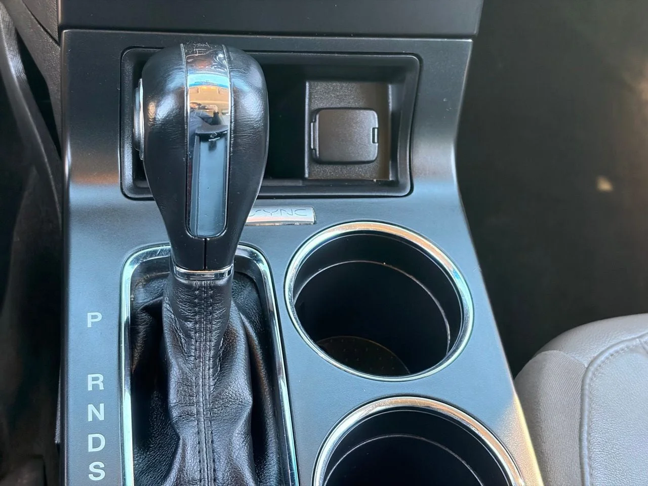 Used 2019 Agate Black Ford SEL image 25