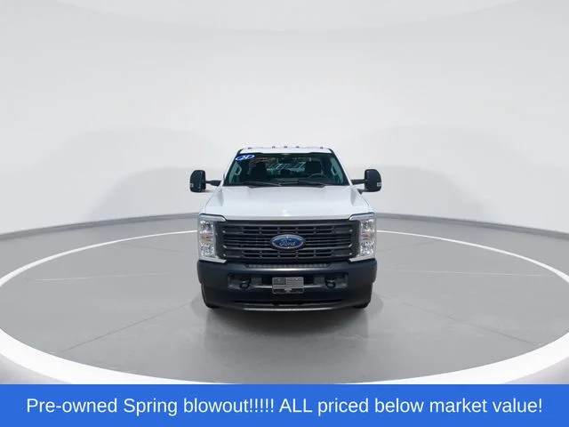 Used 2024 White Ford XL image 3