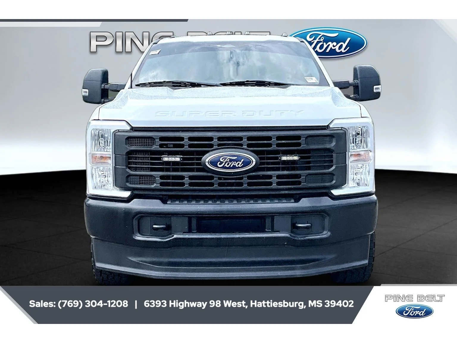 Used 2023 Oxford White Ford XL image 3