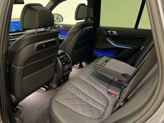 Used 2025 Skyscraper Gray Metallic BMW xDrive40i image 24