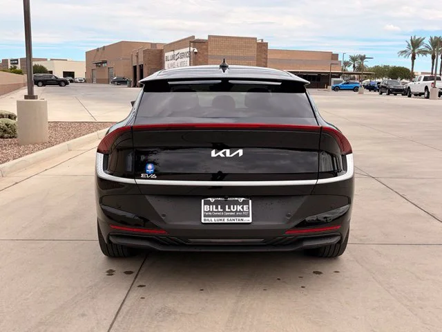 Certified Used 2025 Black Kia Light image 8