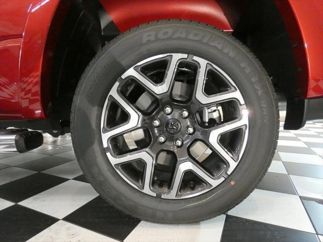 New 2026 Molten Red Pearl-Coat Exterior Paint RAM LARAMIE image 9