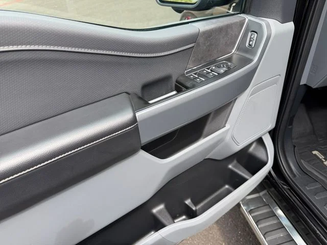 Used 2024 Agate Black Metallic Ford XLT image 11