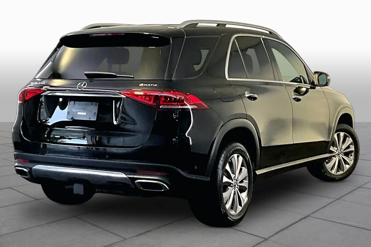 Used 2020 Black Mercedes-Benz GLE 350 image 13