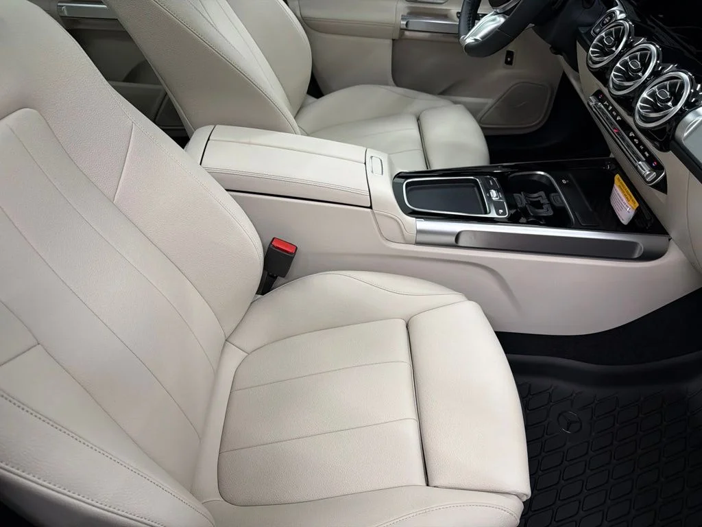New 2026 Black Mercedes-Benz GLB 250 image 29