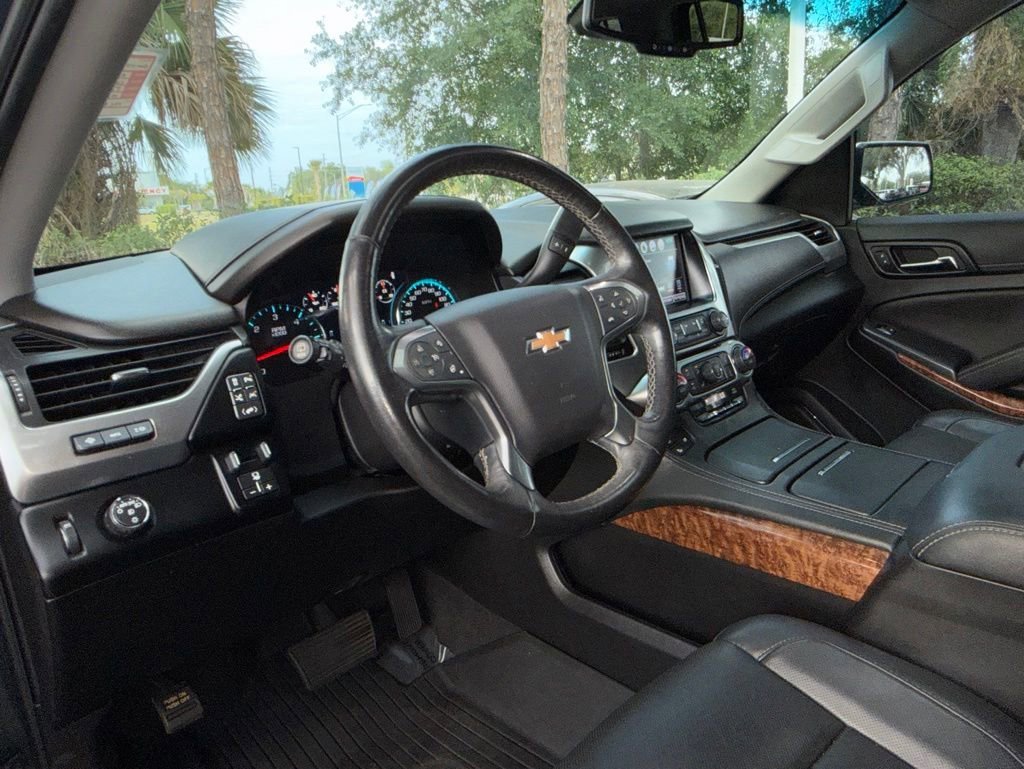Used 2019 SHADOW GRAY METALLIC Chevrolet Premier image 14