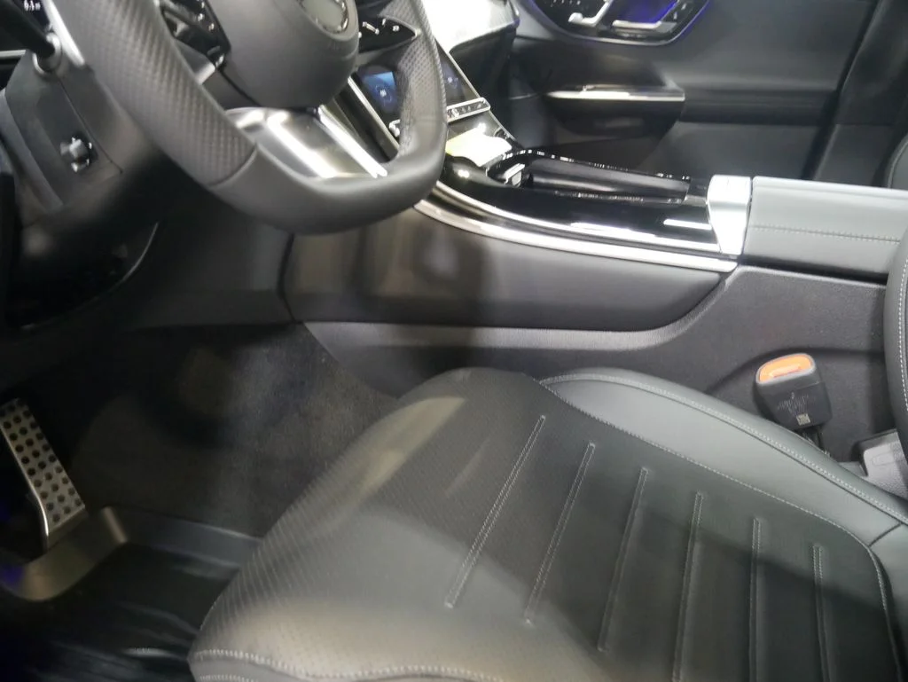 New 2026 Black Mercedes-Benz GLC 300 image 65