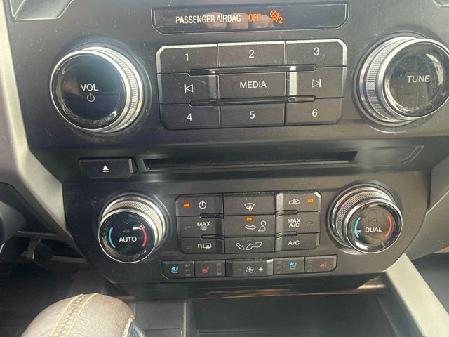 Used 2018 Gold Ford Lariat image 15