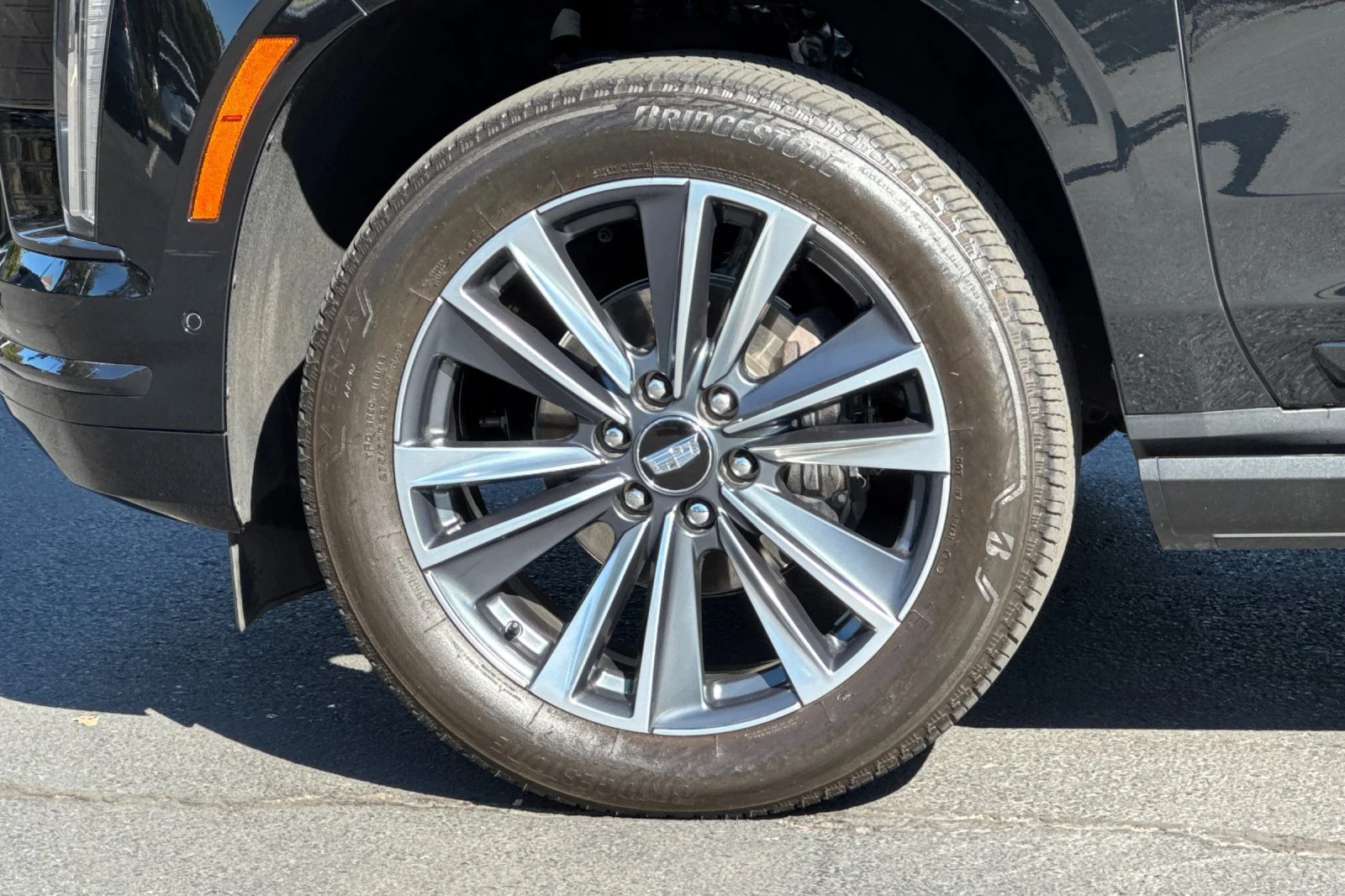 2025 Cadillac Escalade Sport - Photo 35