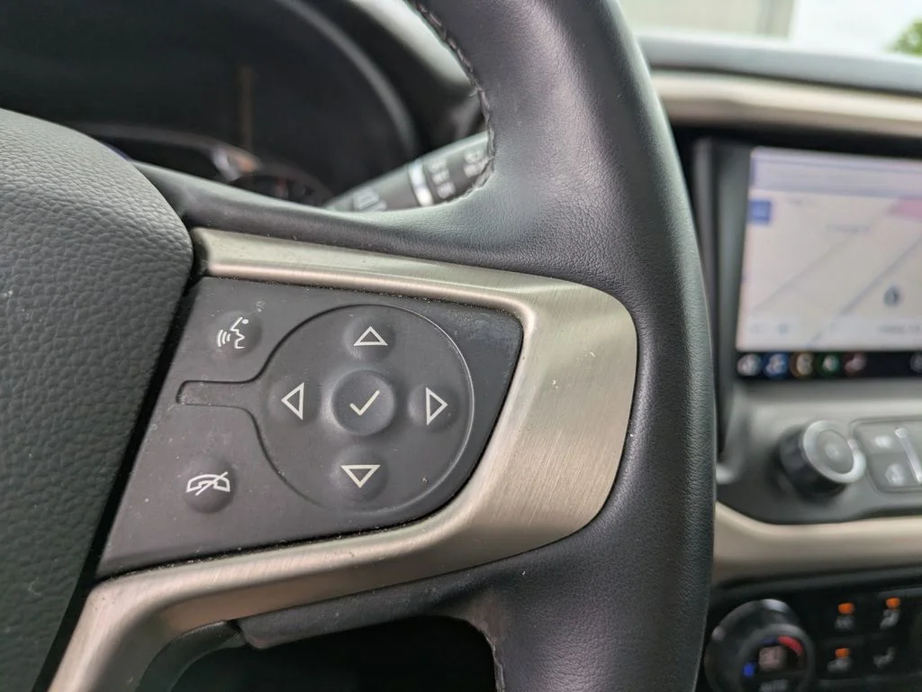 Used 2023  GMC Denali image 31