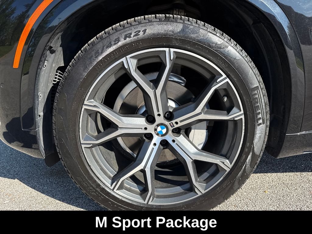 Used 2020 Black BMW xDrive40i image 11