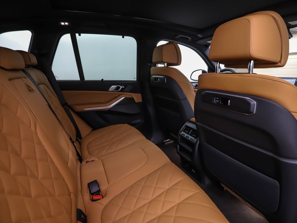 New 2026 Gray Metallic BMW xDrive40i image 26