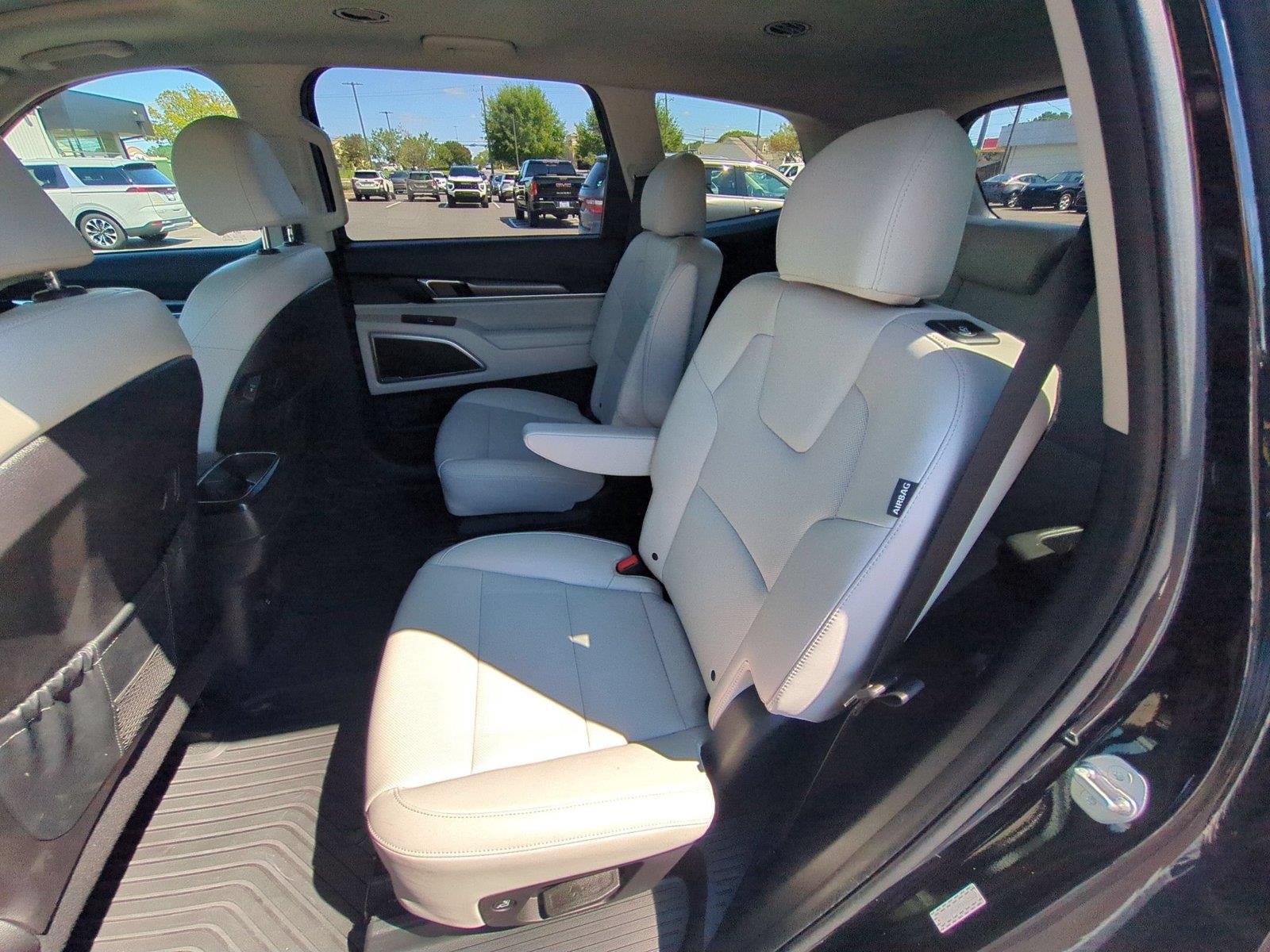 Used 2024 Ebony Black Kia S image 33