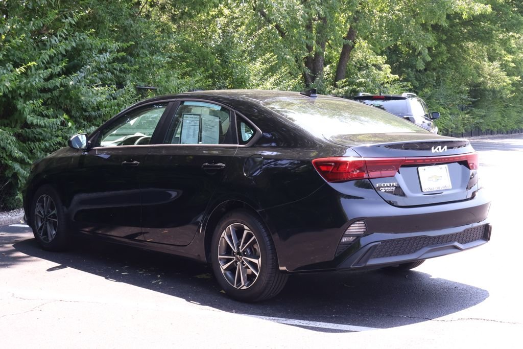 2024 Kia Forte LXS - Photo 5