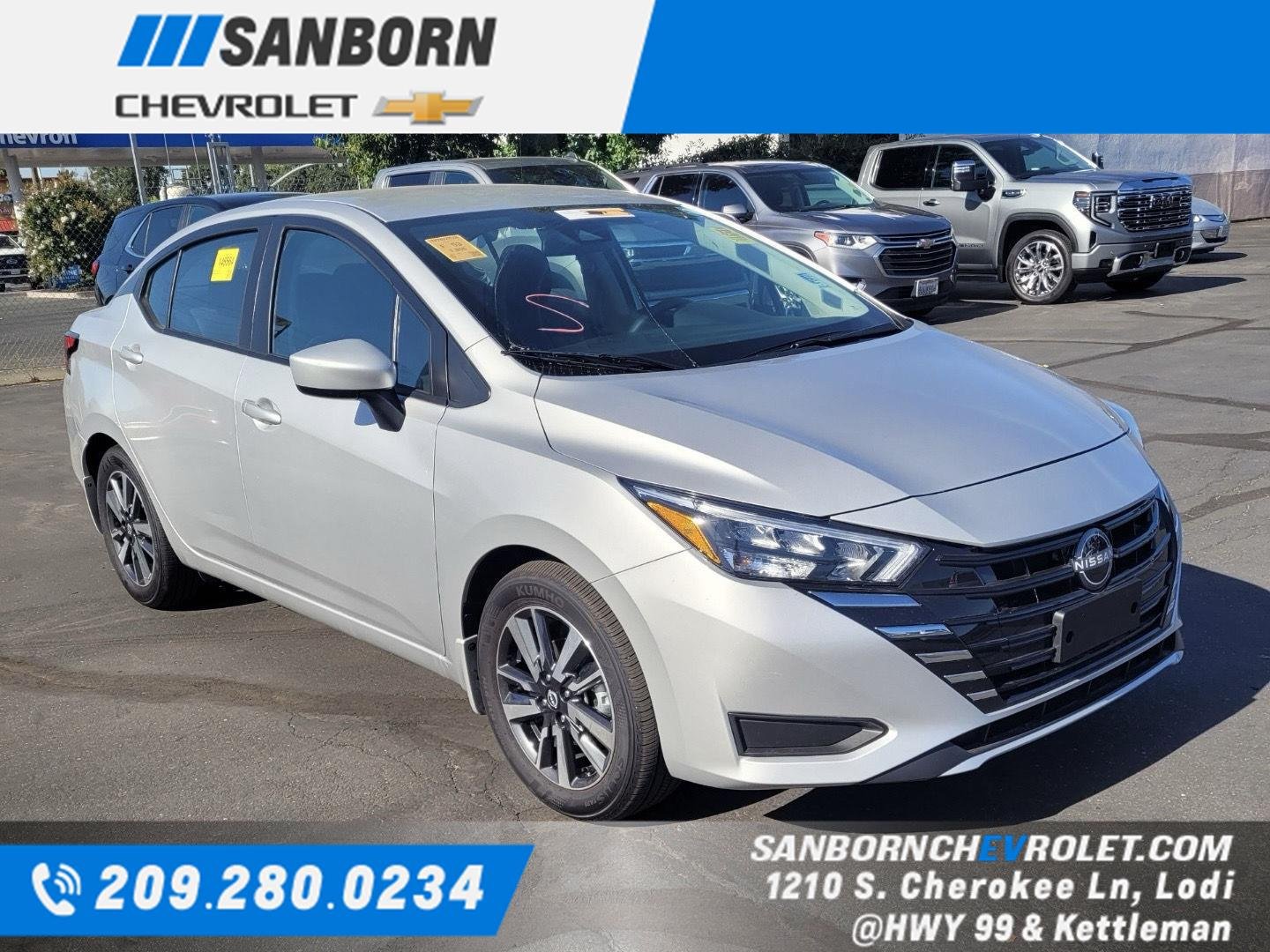 2025 Nissan Versa 1.6 SV CVT's photo