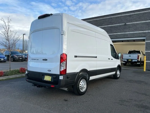 New 2026 Oxford White Ford Base image 4