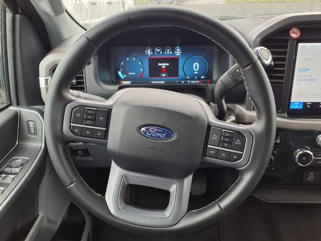 Used 2025 Silver Ford XLT image 9